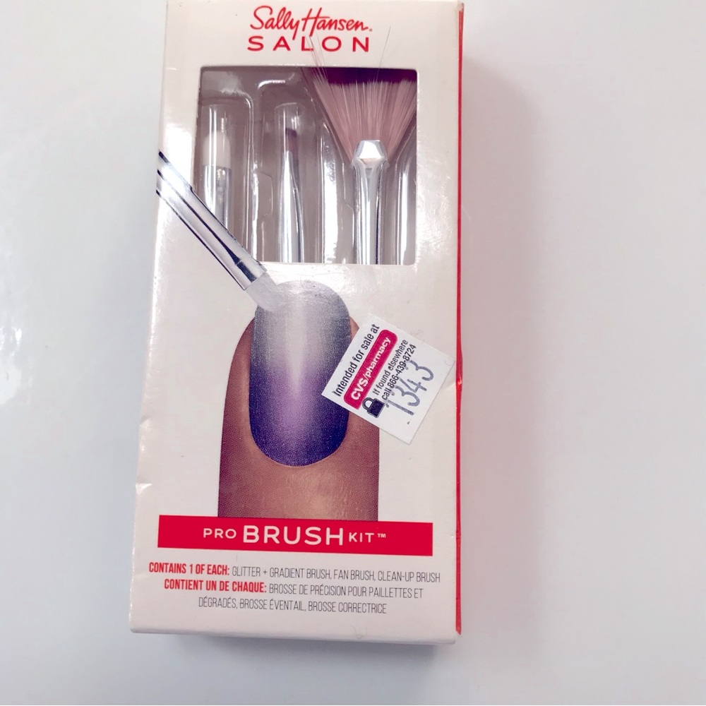 NWT Sally Hanson Nail Care pro Brush set